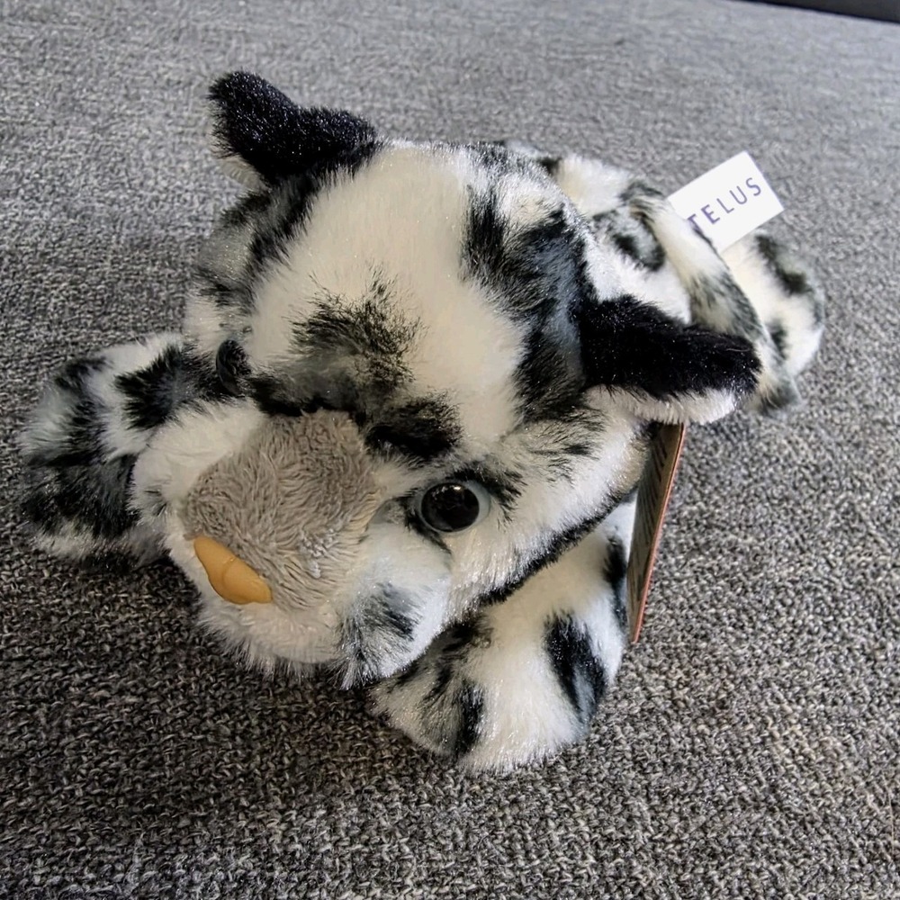 Aurora World Telus Snow Leopard Plush Stuffed Animal White Black Spotted 31367TE